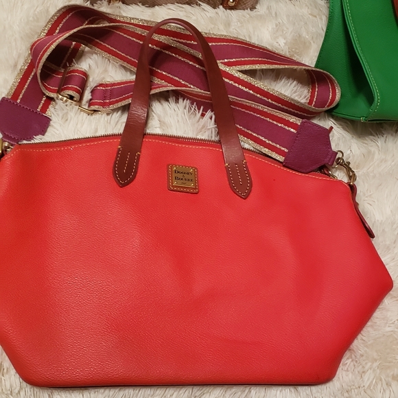 DOONEY BOURKE LOT - Picture 3 of 10